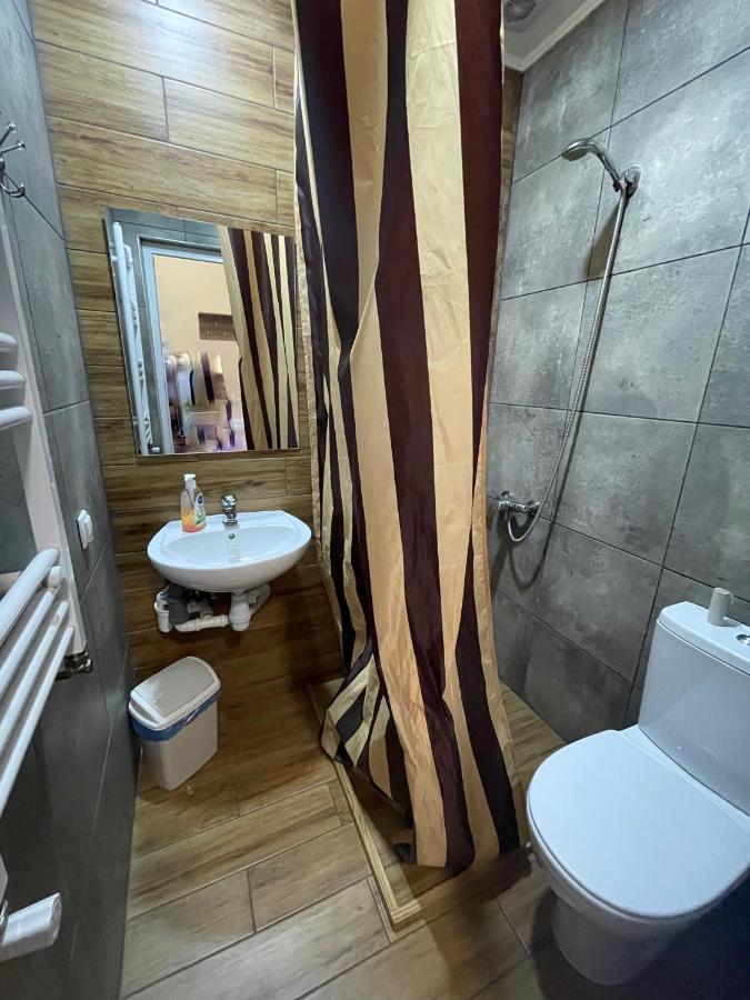 Hostel U Pottera Chernivtsi Luaran gambar